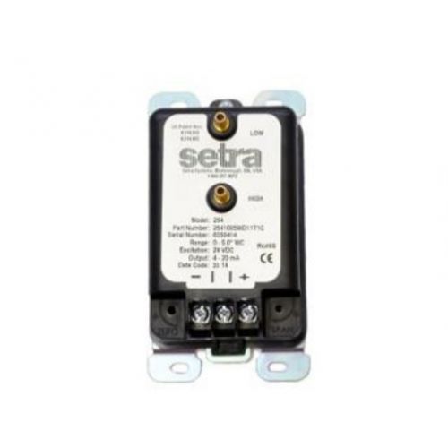 Setra 2641R05WB2DT1C Pressure Transducer 0–0.05" WC 0–5 VDC Output Wall Mount